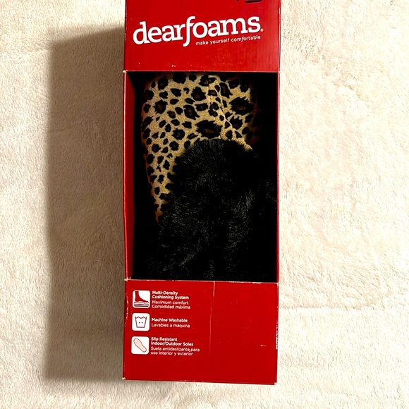 DEARFIAMS. Leopard faux fur slippers. Sizes 8, 9 (2 pairs). Super comfortable - Picture 3 of 4